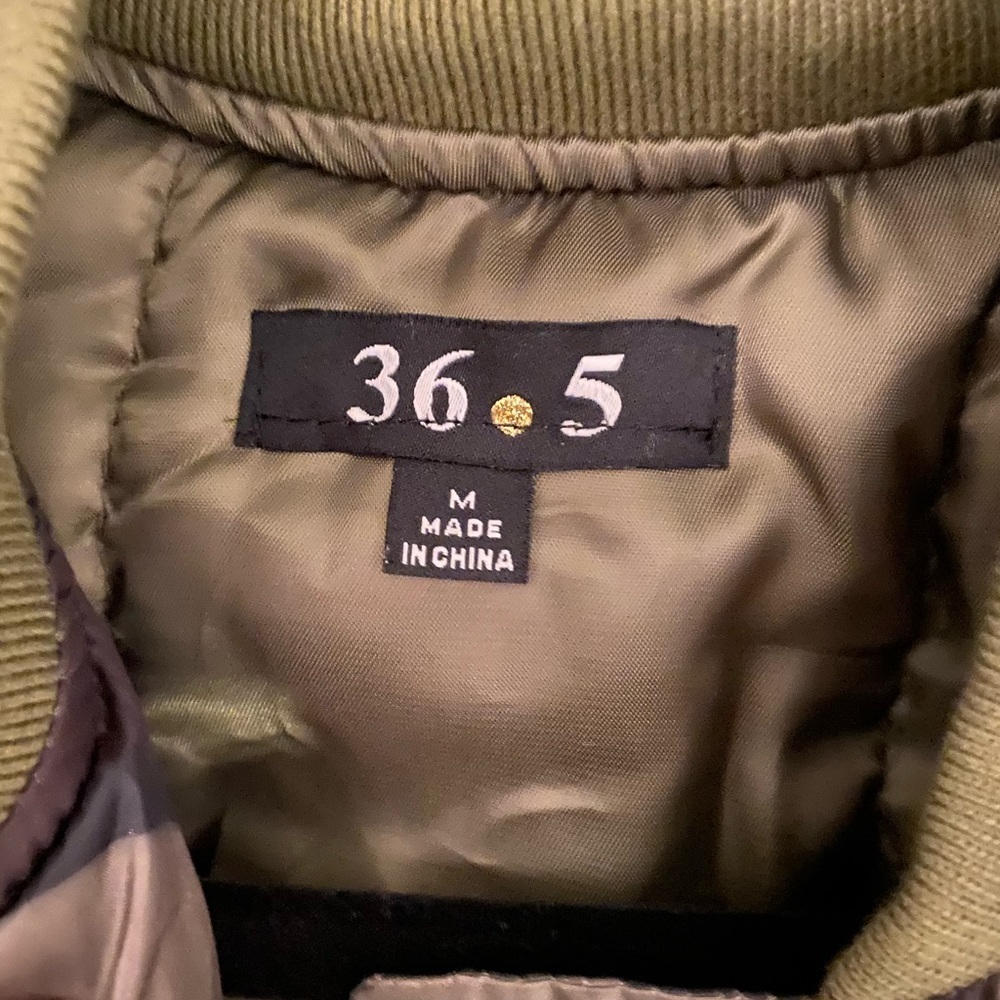 Army fatigue bomber jacket sz M NWT - Picture 3 of 5